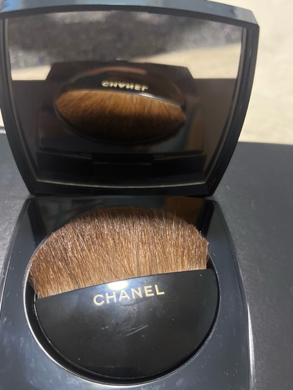 CHANEL Dual-Tone Bronzer & Brush in Warm Brown and Tan - Picture 2 of 4